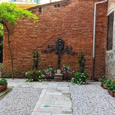 Tiepolo 3 * Velence
